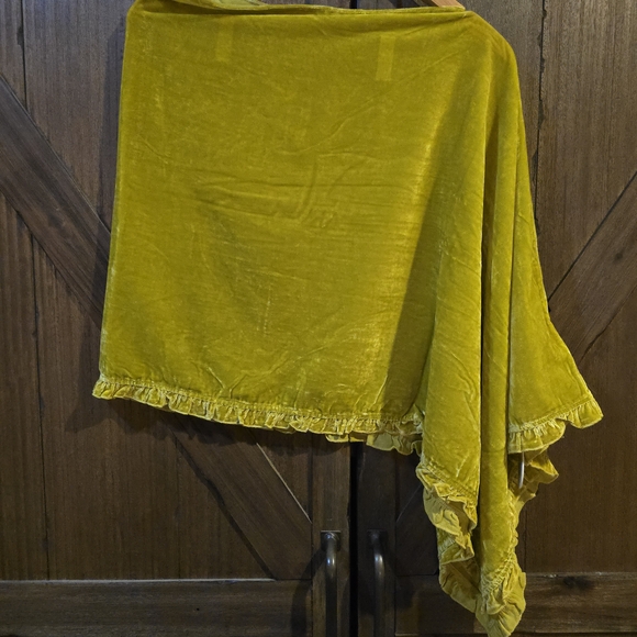 NWT Spartina 449 Mustard Yellow Velvet Topper Wrap Scarf - Picture 3 of 11